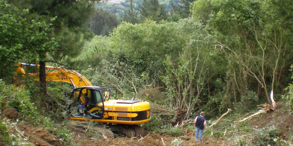 EXCAVACIONES Y DESMONTAJES